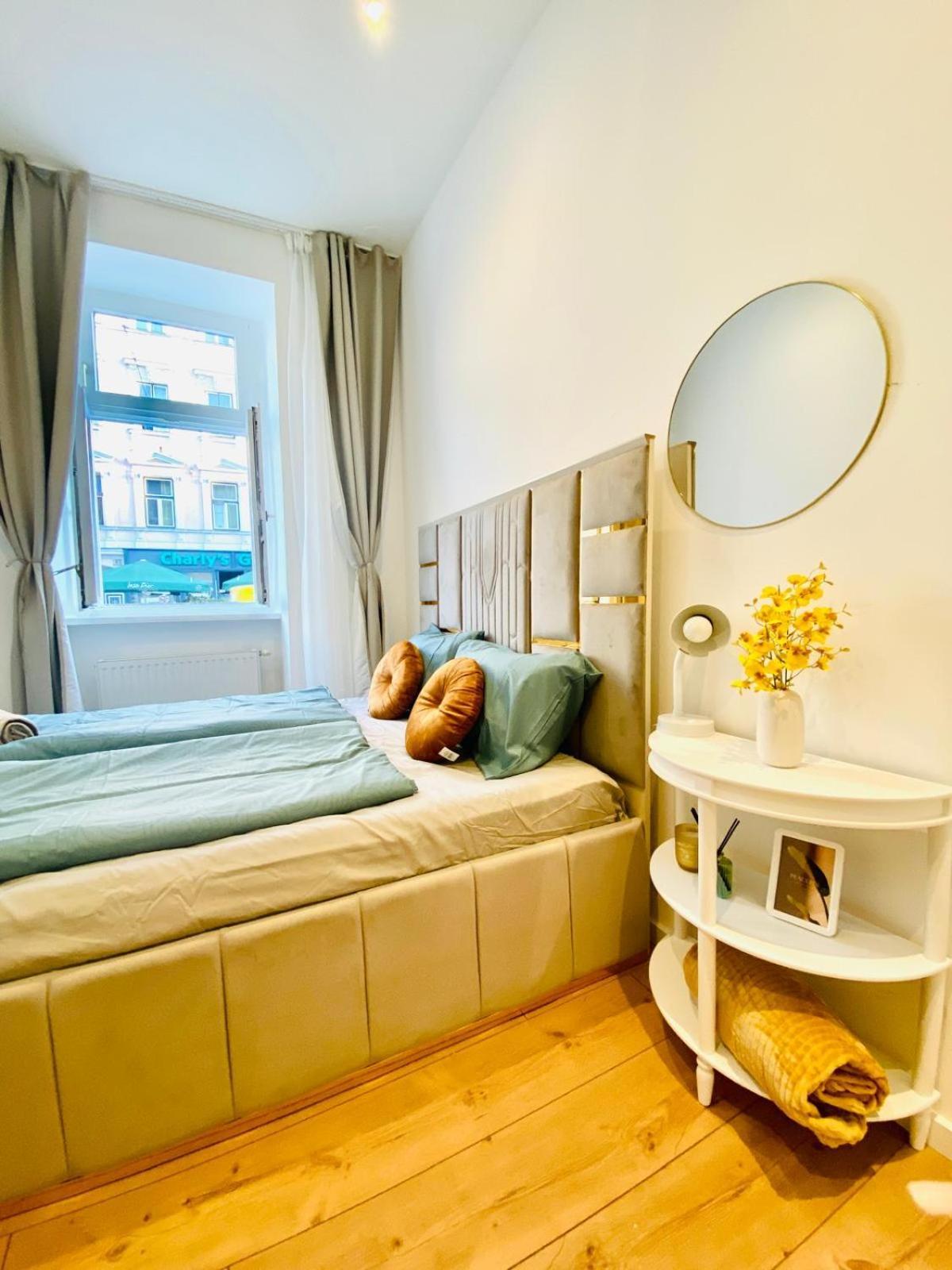 Ottakring Gem Shared 4-br Retreat Breathtaking Views Vídeň