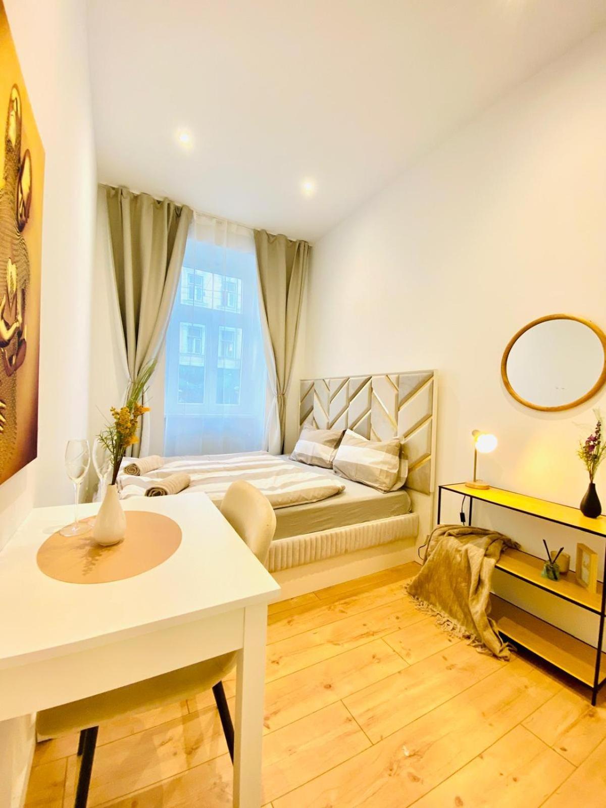 Apartmán Ottakring Gem Shared 4-br Retreat Breathtaking Views