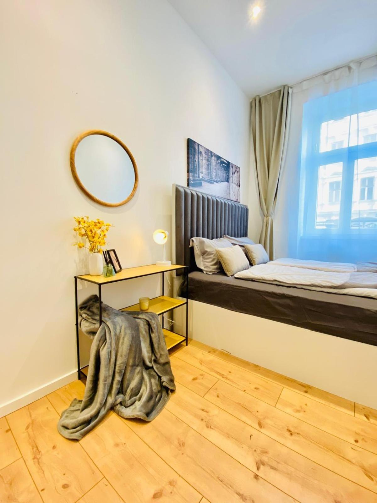 Ottakring Gem Shared 4-br Retreat Breathtaking Views * Vídeň